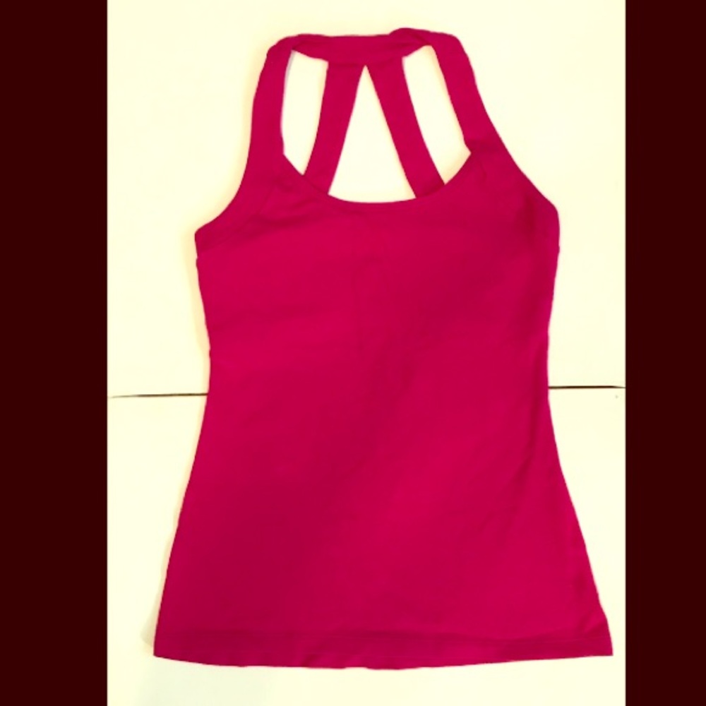 Beyond Yoga Fitted Tank with shelf bra
